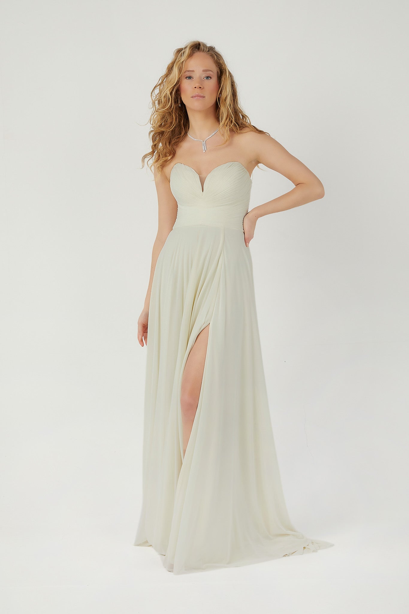 SİM İstiridye Modeli Straplez Şifon Elbise 7021